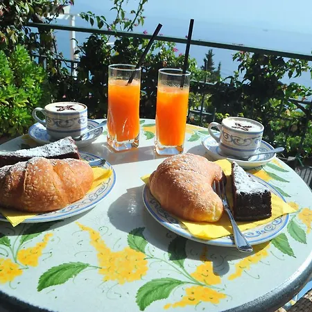 לינה וארוחת בוקר Costa D'amalfi אמאלפי