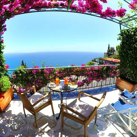 Costa D'amalfi אמאלפי