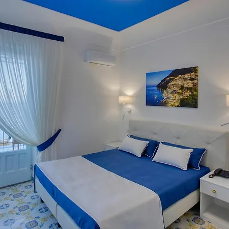 Costa D'amalfi 4* אמאלפי