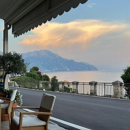 Nocleg ze śniadaniem Costa D'amalfi 2*