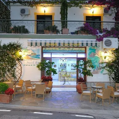 Costa D'amalfi לינה וארוחת בוקר אמאלפי