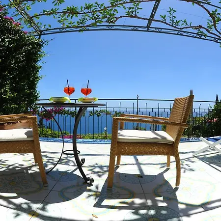 Costa D'amalfi فندق مبيت وإفطار